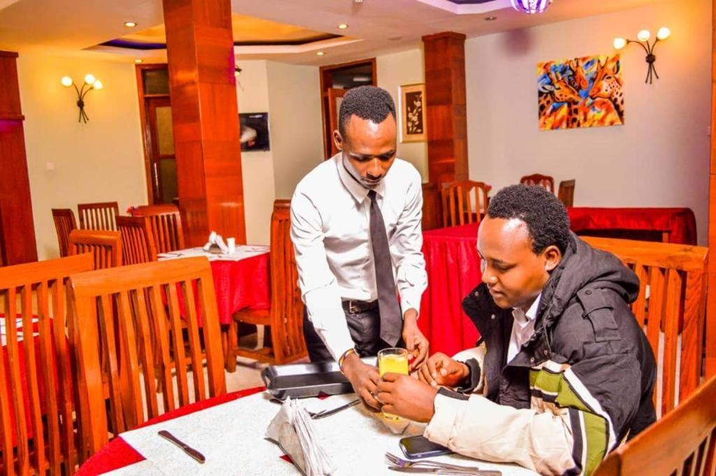 Grace Land Hotel Arusha Exteriör bild