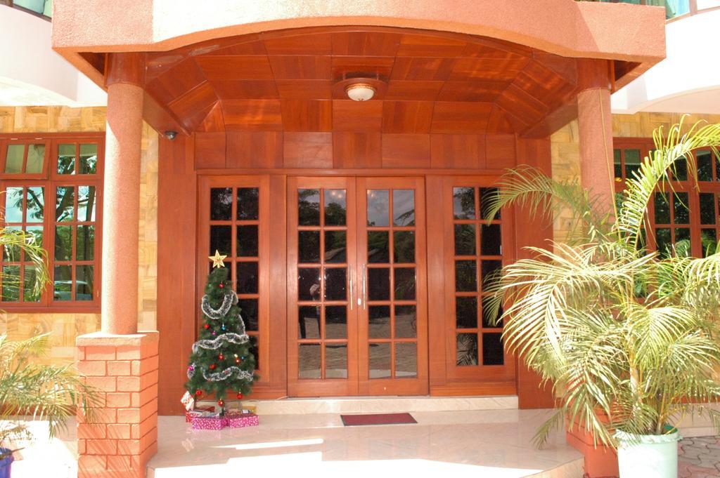 Grace Land Hotel Arusha Exteriör bild