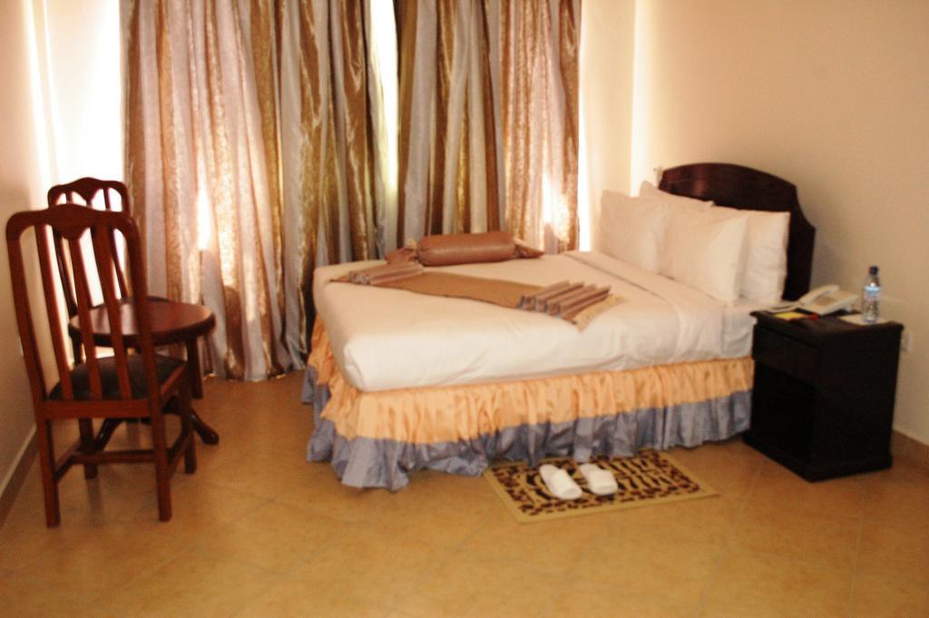 Grace Land Hotel Arusha Rum bild
