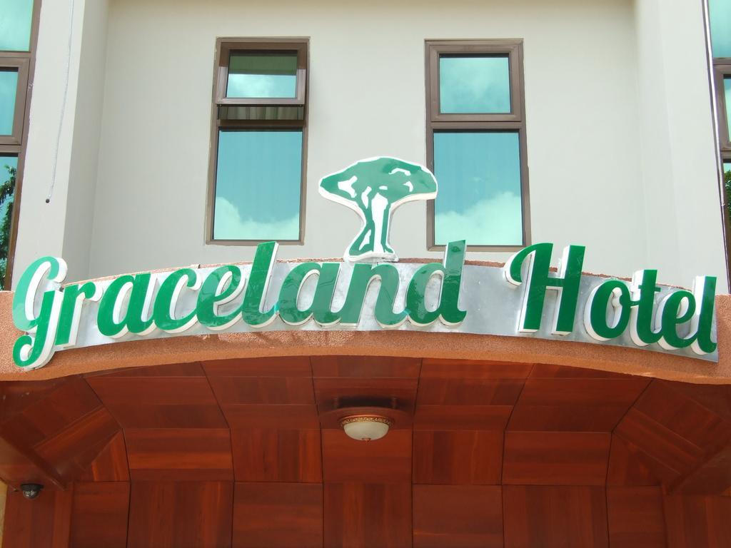 Grace Land Hotel Arusha Exteriör bild